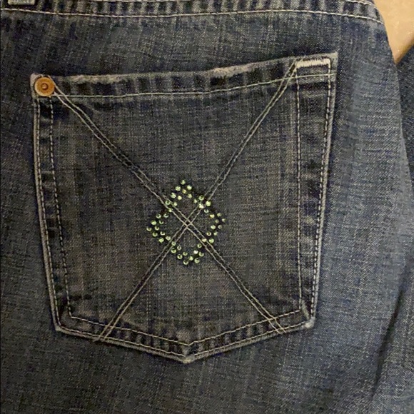 7FAMK - Picture 2 of 6